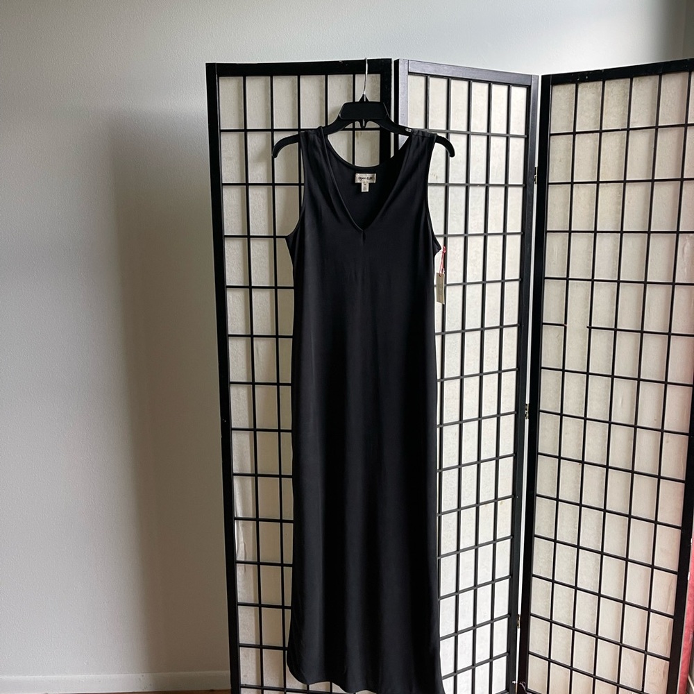 Elegant Black Maxi Dress